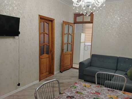 Аренда: 3-комнатная квартира, 55 м², Memar Əcəmi: 600 ₼/мес 2
