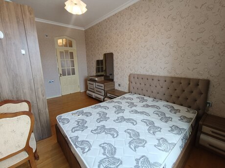 Kirayə 3 otaqlı mənzil, 105 m², İnşaatçılar: 800 ₼/ay 3