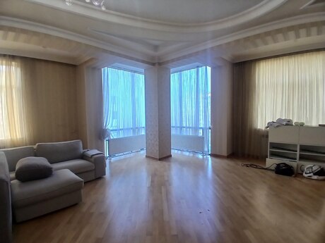3-room apartment, 167 m², 28 May: 480 000 ₼ 5