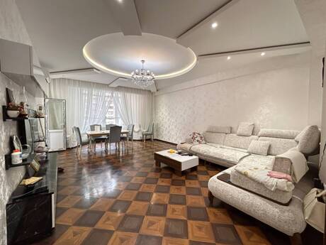 Elan №6408973 - Bakı, Badamdar q., 3 otaqlı, 137 m², 9/18 mərtəbə