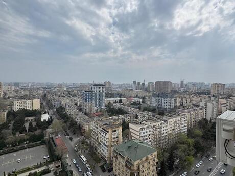Elan №6409052 - Bakı, Memar Əcəmi m., 3 otaqlı, 125 m², 16/18 mərtəbə