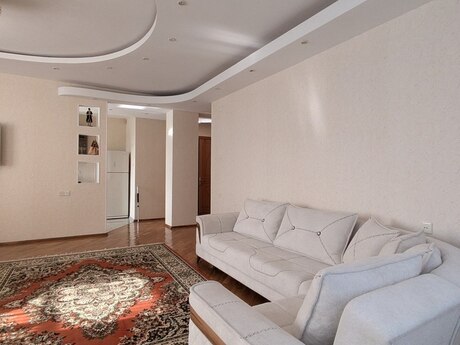 Kirayə 3 otaqlı mənzil, 150 m², Nizami: 1 100 ₼/ay 4