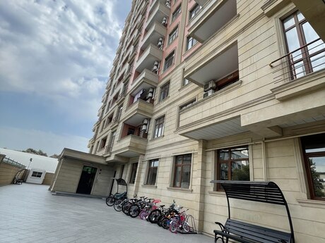 3 otaqlı mənzil, 140 m², 8-ci mikrorayon: 425 000 ₼ 4