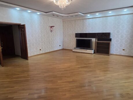 Elan №6409229 - Bakı, 28 May m., 4 otaqlı, 200 m², 11/20 mərtəbə