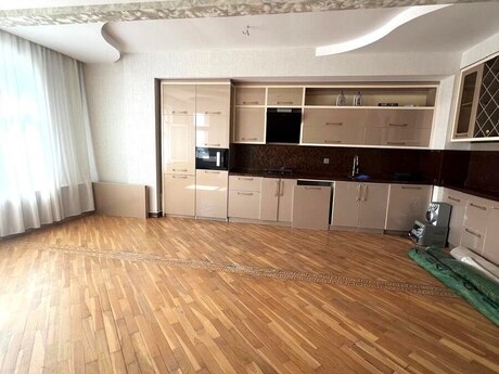 3-room apartment, 100 m², Badamdar: 283 000 ₼ 3