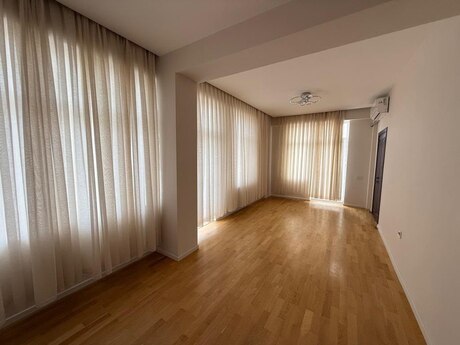Аренда: 2-комнатная квартира, 70 м², Badamdar: 700 ₼/мес 2