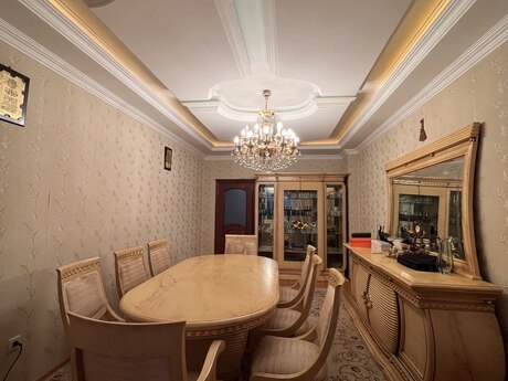 3-room apartment for rent, 140 m², 8-ci kilometr: 1 100 ₼/mo 3