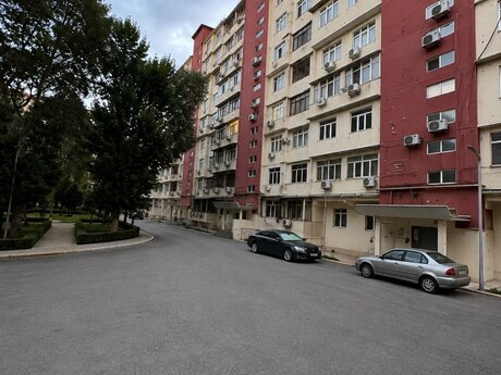 4 İnşaatçılar