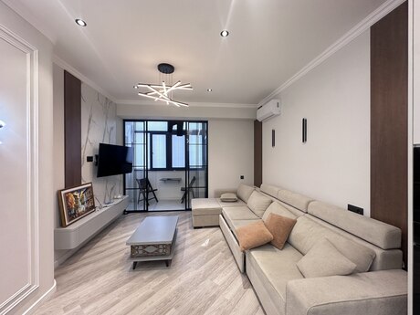 Elan №6409549 - Bakı, Şah İsmayıl Xətai m., 2 otaqlı, 70 m², 16/20 mərtəbə