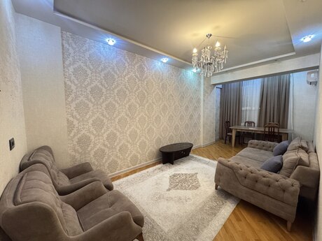 Elan №6403550 - Bakı, Memar Əcəmi m., 2 otaqlı, 90 m², 3/18 mərtəbə