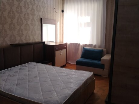 İnşaatçılarda 3 otaqlı yeni tikili mənzil kirayə verilir, 105 m², 650 AZN/ay, şəkil 5 / 9