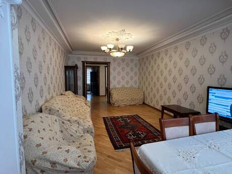 4-room apartment for rent, 123 m², Nizami: 1 099 ₼/mo 2