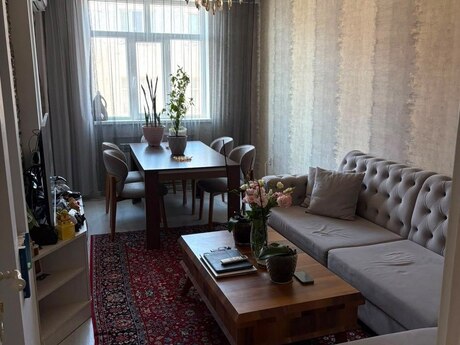 3 otaqlı mənzil, 105 m², İnşaatçılar: 215 000 ₼ 3