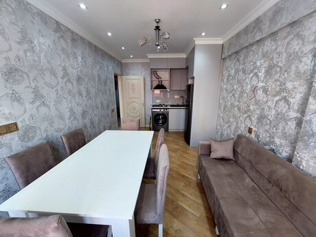 3-room apartment for rent, 80 m², Elmlər Akademiyası: 850 ₼/mo 4