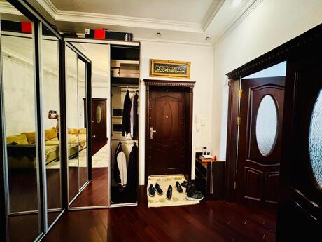 4-room apartment, 170 m², Nəriman Nərimanov: 468 000 ₼ 2