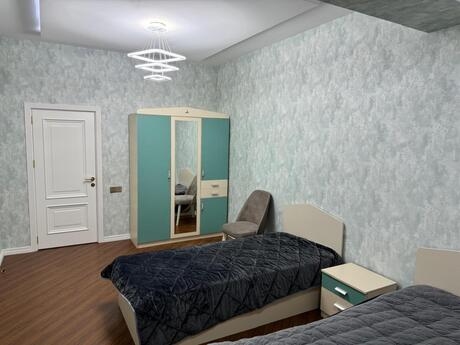 Kirayə 3 otaqlı mənzil, 130 m², 28 Park Residence: 1 800 ₼/ay 5