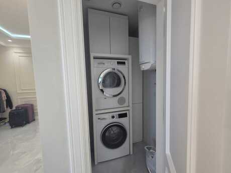 4 otaqlı mənzil, 166 m², Elmlər Akademiyası: 520 000 ₼ 2