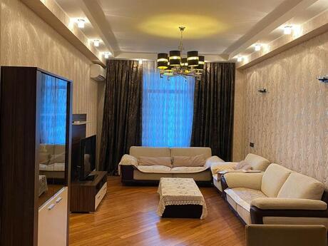 Kirayə 4 otaqlı mənzil, 170 m², 28 May: 2 000 ₼/ay 3