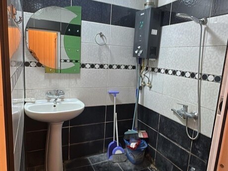 Kirayə 3 otaqlı mənzil, 50 m², Memar Əcəmi: 700 ₼/ay 3