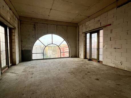 6-room apartment, 466 m², Triumph Palace: 1 025 200 ₼ 3