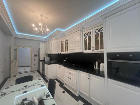 Kirayə 3 otaqlı mənzil, 170 m², 28 May: 2 500 ₼/ay 5