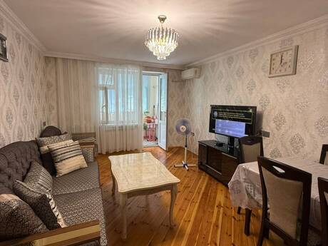 Объявление №6410321 - Баку, м. Элмляр Академиясы, 3-комн., 85 м², 2/5 этаж