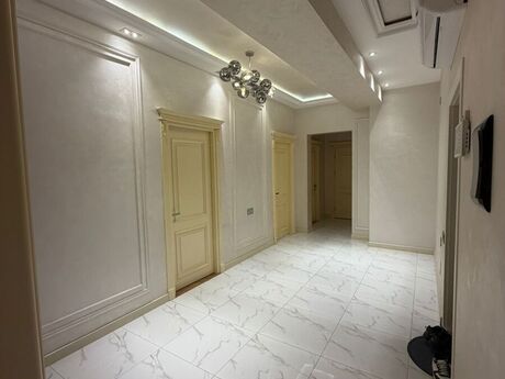 4 otaqlı mənzil, 123 m², Memar Əcəmi: 355 000 ₼ 2