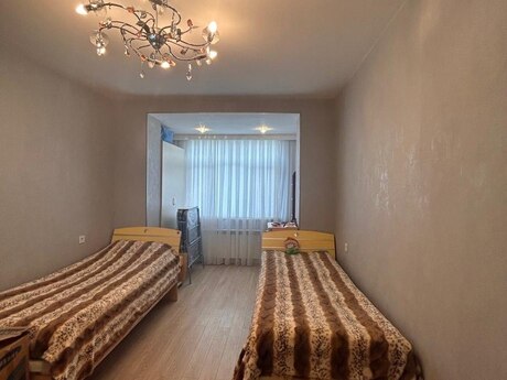 3 rooms · 80 m² · floor 5/5, Bakıxanov