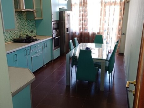 Elan №6410539 - Bakı, Nərimanov r., 3 otaqlı, 140 m², 14/17 mərtəbə