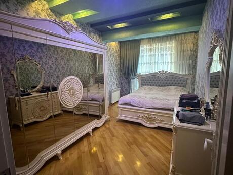5 otaqlı mənzil, 152 m², 28 May: 500 000 ₼ 5