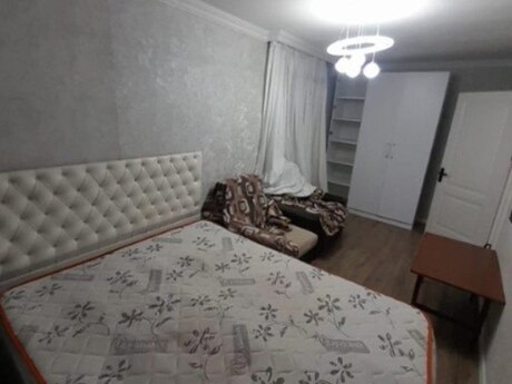 2-room apartment for rent, 50 m², Neftçilər: 720 ₼/mo 2