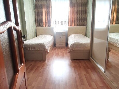 3 otaqlı mənzil, 70 m², Bakıxanov: 185 900 ₼ 2