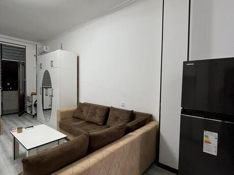1-room apartment for rent, 40 m², 28 May: 900 ₼/mo 4