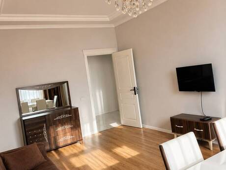 Kirayə 2 otaqlı mənzil, 60 m², Xalqlar Dostluğu: 620 ₼/ay 3