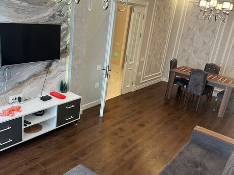 Kirayə 2 otaqlı mənzil, 92 m², Nərimanov: 800 ₼/ay 2