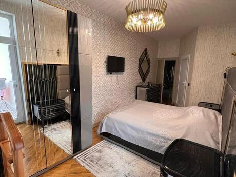 4 otaqlı mənzil, 195 m², Nizami: 630 000 ₼ 4