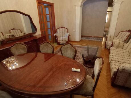 4-room apartment for rent, 100 m², Sahil: 1 300 ₼/mo 4