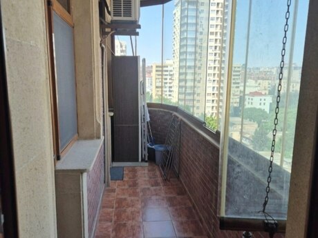 3 otaqlı mənzil, 92 m², 28 May: 285 000 ₼ 5