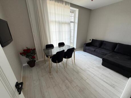 Объявление №6411076 - Баку, м. Кара Караев, 2-комн., 56 м², 2/5 этаж
