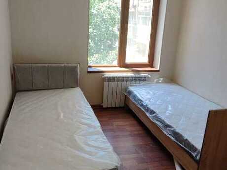 Аренда: 2-комнатная квартира, 35 м², Elmlər Akademiyası: 600 ₼/мес 2