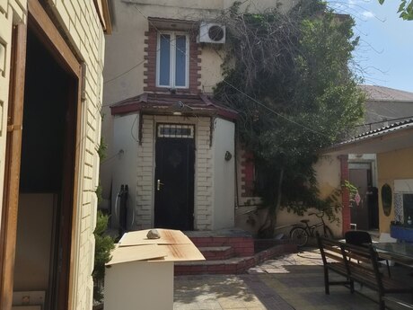 7 otaqlı həyət evi, 360 m², NZS: 410 000 ₼ 3