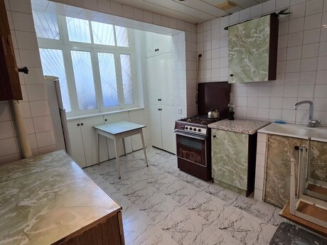 Kirayə 3 otaqlı mənzil, 91 m², Memar Əcəmi: 750 ₼/ay 2
