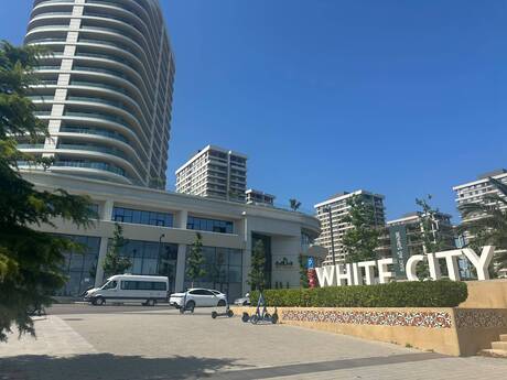 4 otaq · 205 m² · 4/20 mərtəbə, Ağ şəhər