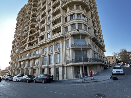 3 otaq · 270 m² · 13/13 mərtəbə, Nizami