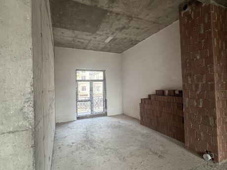 4-комнатная квартира, 140 м², Ağ şəhər: 538 000 ₼ 4