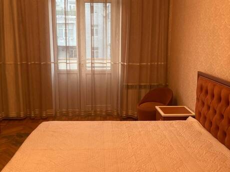 3 otaqlı mənzil, 61 m², 28 May: 246 000 ₼ 5