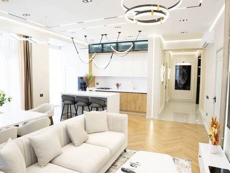 3-комнатная квартира, 109 м², Azadlıq Prospekti: 465 000 ₼ 2