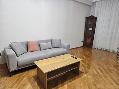 Elan №6411492 - Bakı, Nizami m., 2 otaqlı, 66 m², 3/18 mərtəbə