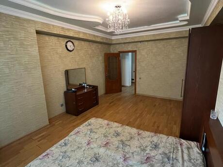 2 otaqlı mənzil, 90 m², 20 Yanvar: 240 000 ₼ 2
