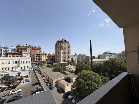 4 otaqlı mənzil, 220 m², Nərimanov: 590 000 ₼ 5